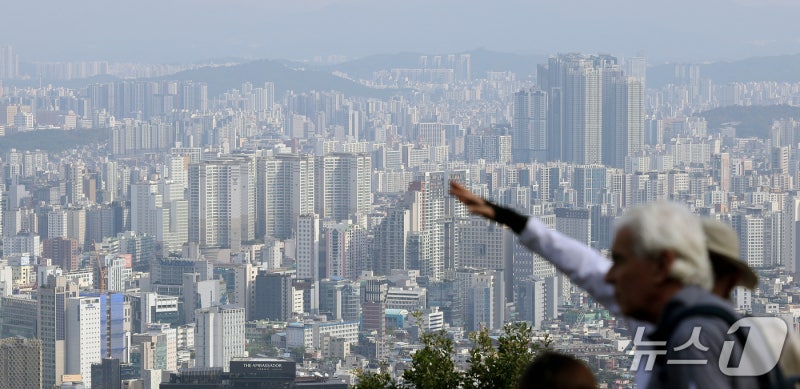 <b>서울 아파트값 89주</b>째 <b>상승</b>…'반도체 벨트' 경기 남부 날고, 강남3구 하...