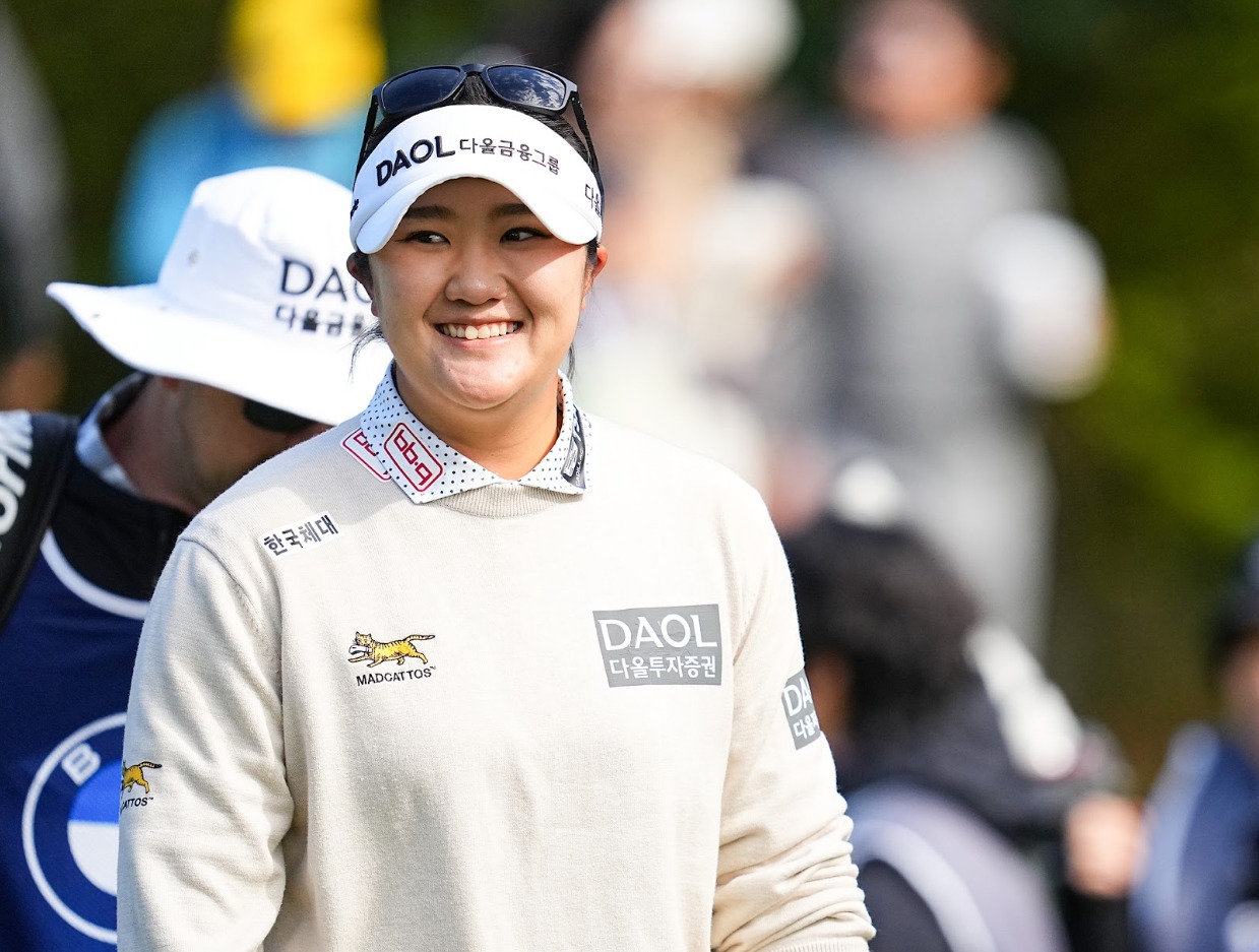 '8언더파' 유해란, LPGA <b>BMW 레이디스</b> 2R 단독 선두 도약