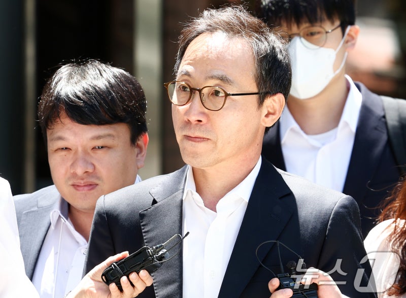 특검, '尹 관저이전 의혹' <b>김오진</b> 전 차관에 <b>징역</b> 5년 <b>구형</b>