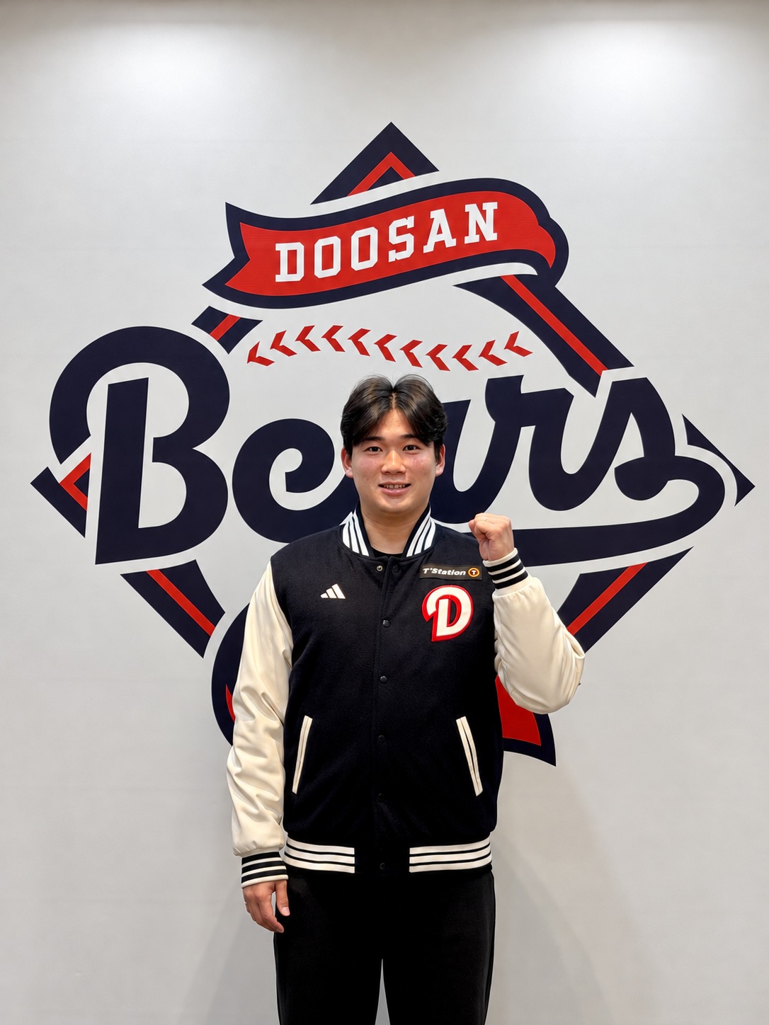 <b>두산</b>, 아시아쿼터 투수 <b>타카다</b>와 22만 달러에 <b>재계약</b>