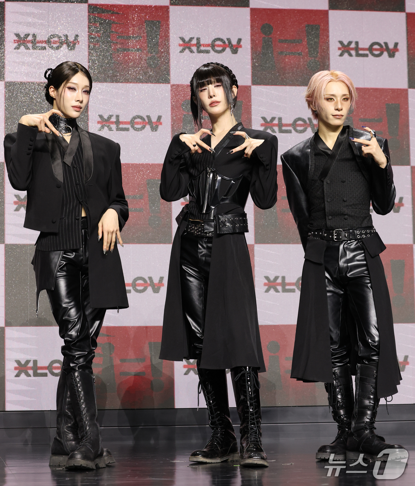<b>엑스러브</b>, <b>컴백</b>