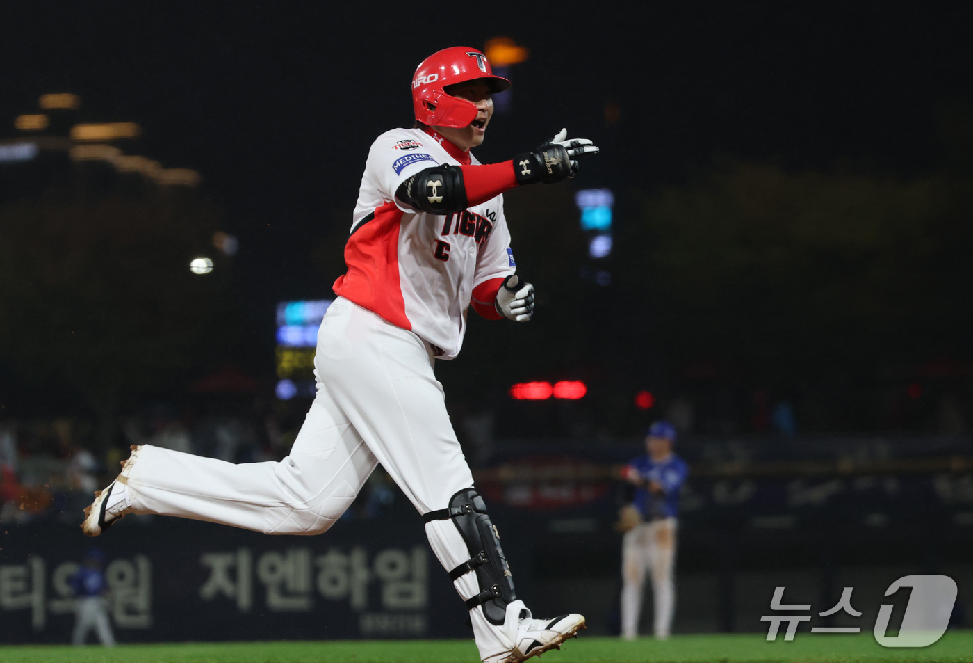 <b>나성범</b>, <b>동점 솔로포</b>