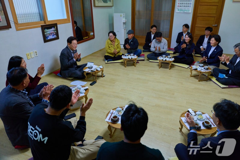 李<b>대통령</b> "<b>농어촌 기본소득</b>, 불편한 만큼 효과…동네서 써야 읍내 집중...