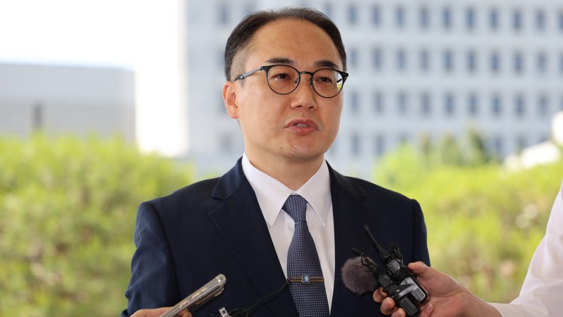 <b>검찰</b>총장 "인사는 인사고 수사는 수사"…사퇴설은 일축