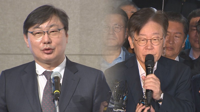 '<b>대북 송금</b>·뇌물' <b>이화영</b> 1심 징역 9년6개월 <b>선고</b>
