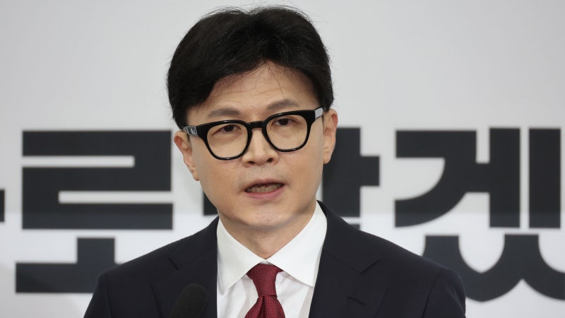 한동훈 '尹 출당·제명' 추진…"<b>탄핵</b> 찬성해야"