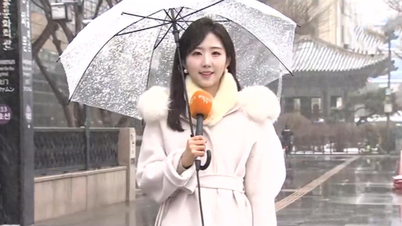 [날씨] 추위 속 전국 눈·비…강원 산지 최대 40 <b>대설</b>