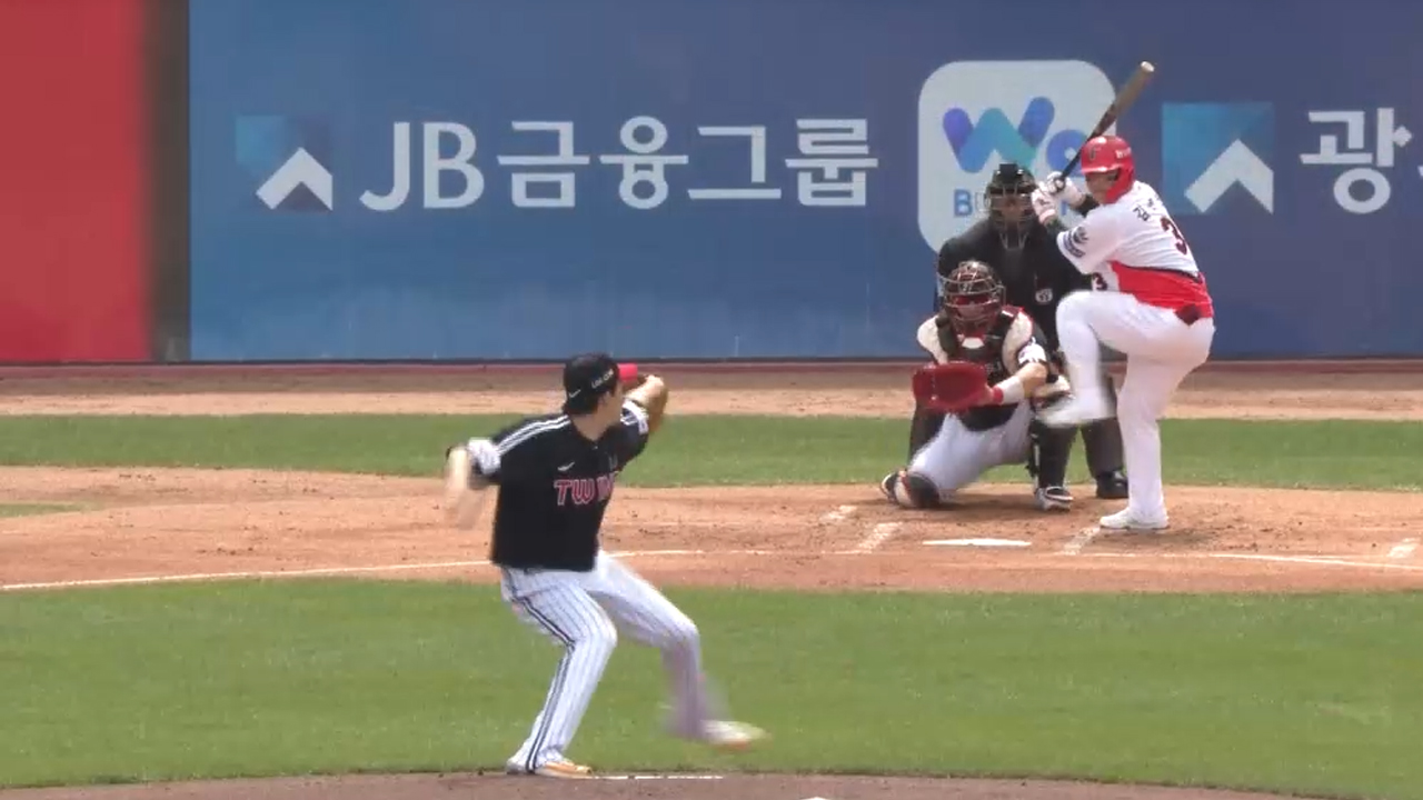 <b>김선빈</b> 결승타…KIA, 선두 LG에 '위닝 시리즈'