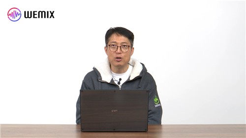 긴급 성명 발표하는 김석환 위믹스 재단 대표 [유튜브 캡처]