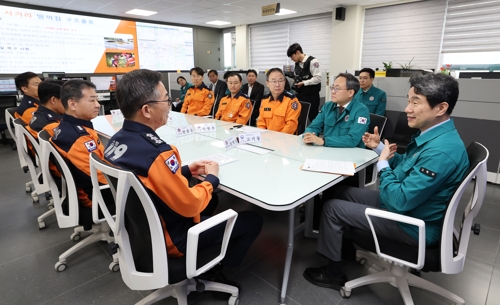 이주호 권한대행,<a href=