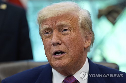 <b>트럼프</b> "美·中 <b>무역협상</b> 첫날 많은 합의…큰 진전 이뤄"