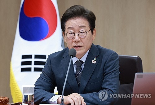 이 대통령, 취임 후 첫 <b>호남 방문</b>…"중요 의제는 광주 군공항 이전"