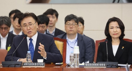 국회 과방위, <b>방송 3법</b> 처리 연기…추경은 증액 심사 완료