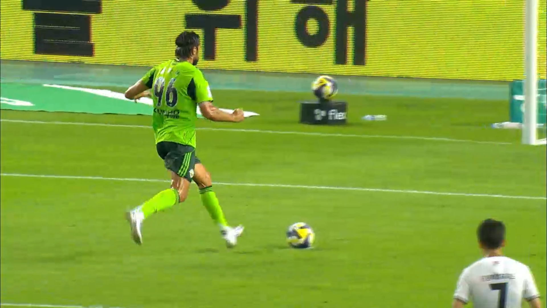 <b>전북</b>, <b>강원</b> 완파하고 19<b>경기</b> 무패 행진…울산은 역전패