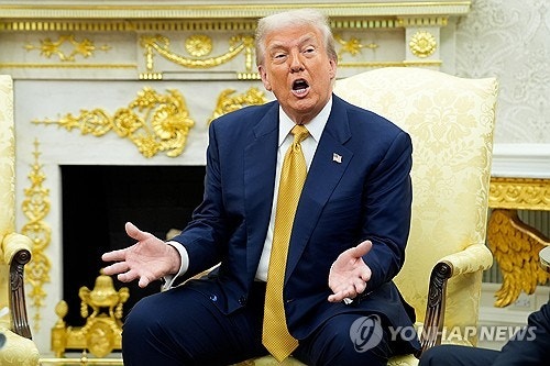 <b>트럼프</b>, '<b>러시아 게이트</b>' 언급…"오바마, 쿠테타 주도"