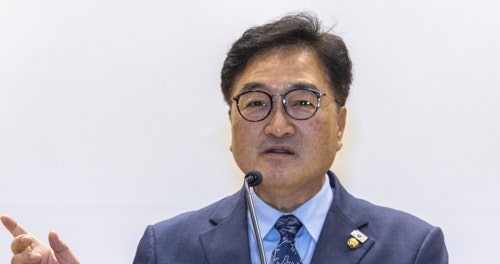 [속보] <b>우원식</b> 국회의장, <b>내란특검</b> 참고인 조사 <b>출석</b>