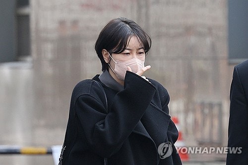 기부 약속 안지킨 <b>문다혜</b> '<b>무혐의</b>'…"<b>횡령</b> 의도 없어"