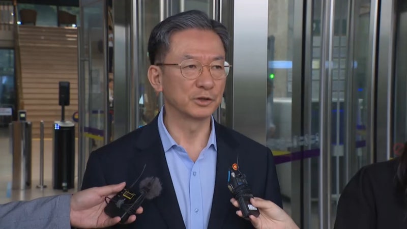 <b>정성호</b> "조직<b>개편</b>안 <b>협조</b>…수사권 남용 방지장치 필요"