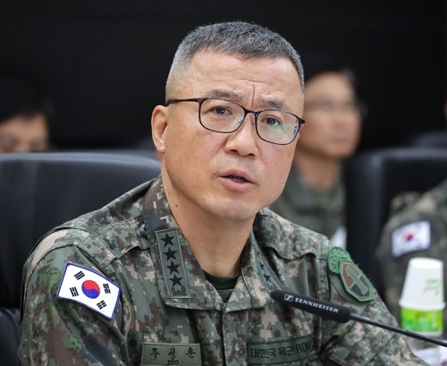 지상작전<b>사령관</b> "군 일부 내란 가담 사과…<b>정치적 중립</b> 준수"