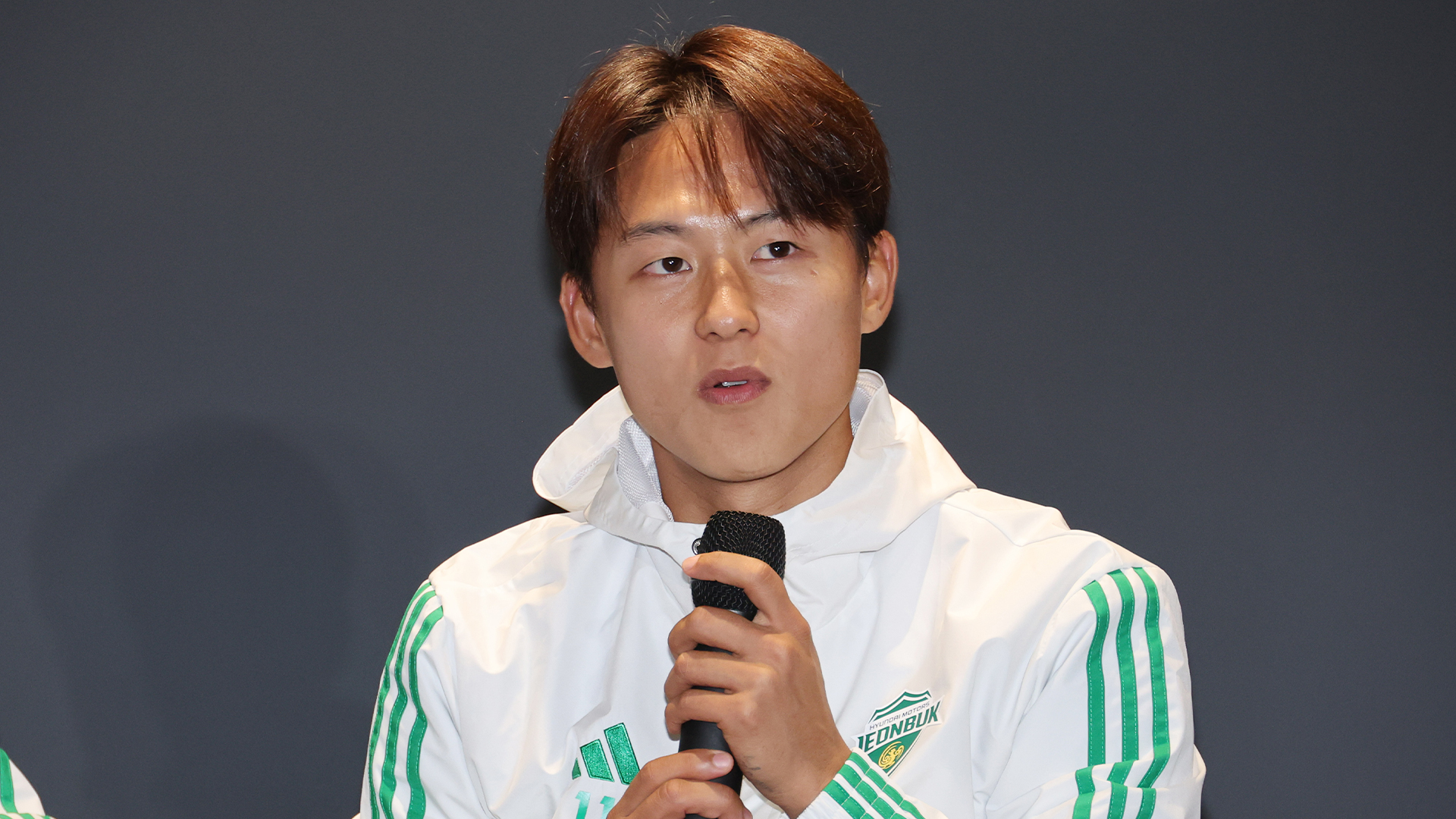 우승 일군 '게임체인저' <b>이승우</b>의 고백 "이적 고민했었다"