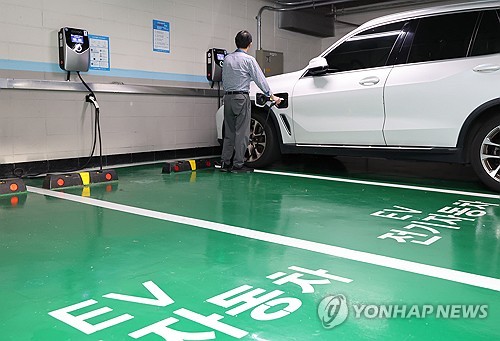 올해 전기차 신규등록 20만대 넘어 [연합뉴스 자료사진]