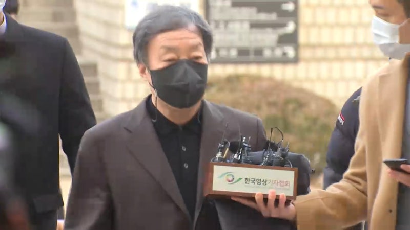 '<b>세무조사</b> 무마 뒷돈 수수' <b>윤우진</b> 전 <b>세무</b>서장 <b>실형</b> 확정