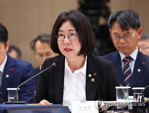 업무보고 하는 기상청장 [연합뉴스 제공]