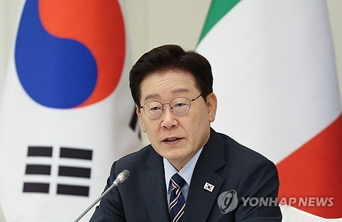 이 대통령 "집권여당은 '책임의 언어' 집중…진영 아닌 국민 전체 향해야"