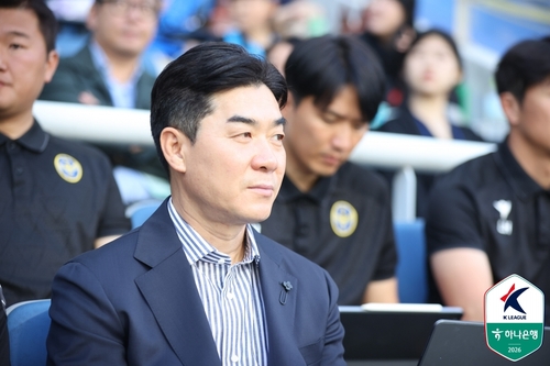 '대표팀 감독' 질문 받은 인천 윤정환 "국대 감독은 항상 꿈…아직은 부족하다"