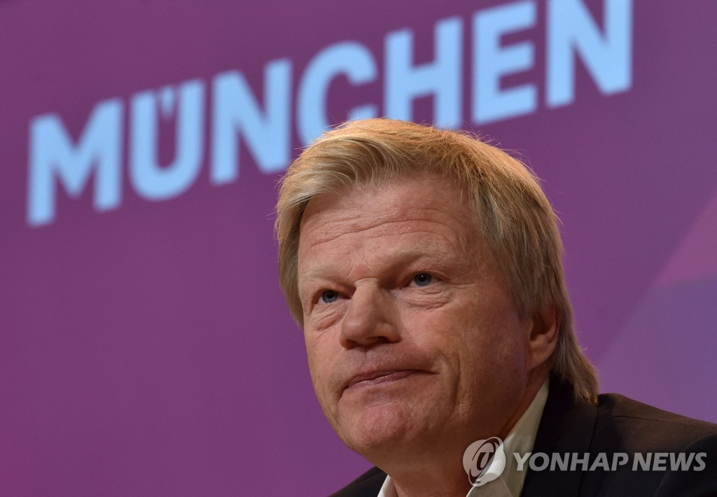 올리버 칸 "2002 월드컵 결승 다시 치르자"…FIFA '징계 유예' 직격