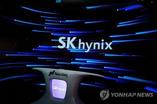 <b>바클레이스</b> "SK하이닉스 <b>ADR 2배</b>로 상승 여력"…주가 20%대 급등