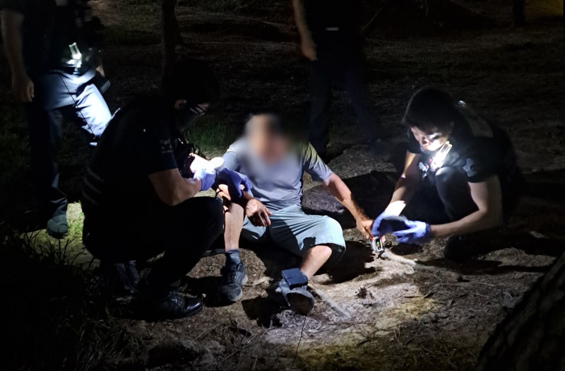 공원 산책 나선 70대, <b>온열질환</b>으로 쓰러진 채 구조