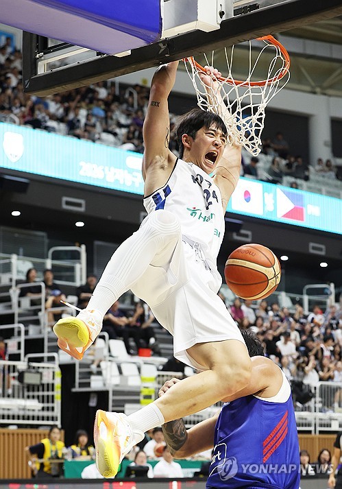남자<b>농구</b> 대표팀, 필리핀에 81-55 완승…마줄스호 부임 후 첫 연승