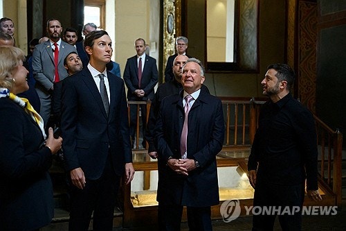 <b>트럼프 특사</b>, 우크라 <b>첫 방문</b>…젤렌스키와 종전 논의