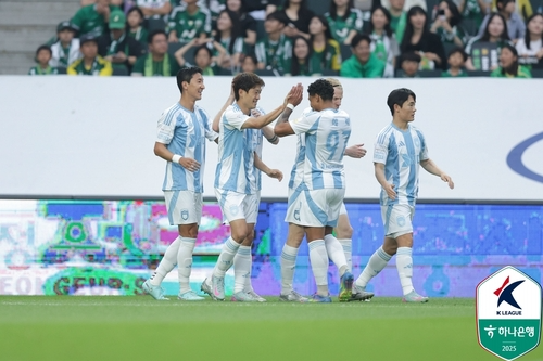전북, '<b>현대가 더비</b>' 3-<b>1</b> 역전승...울산 꺾고 <b>K리그1</b> 13경기 무패 행진