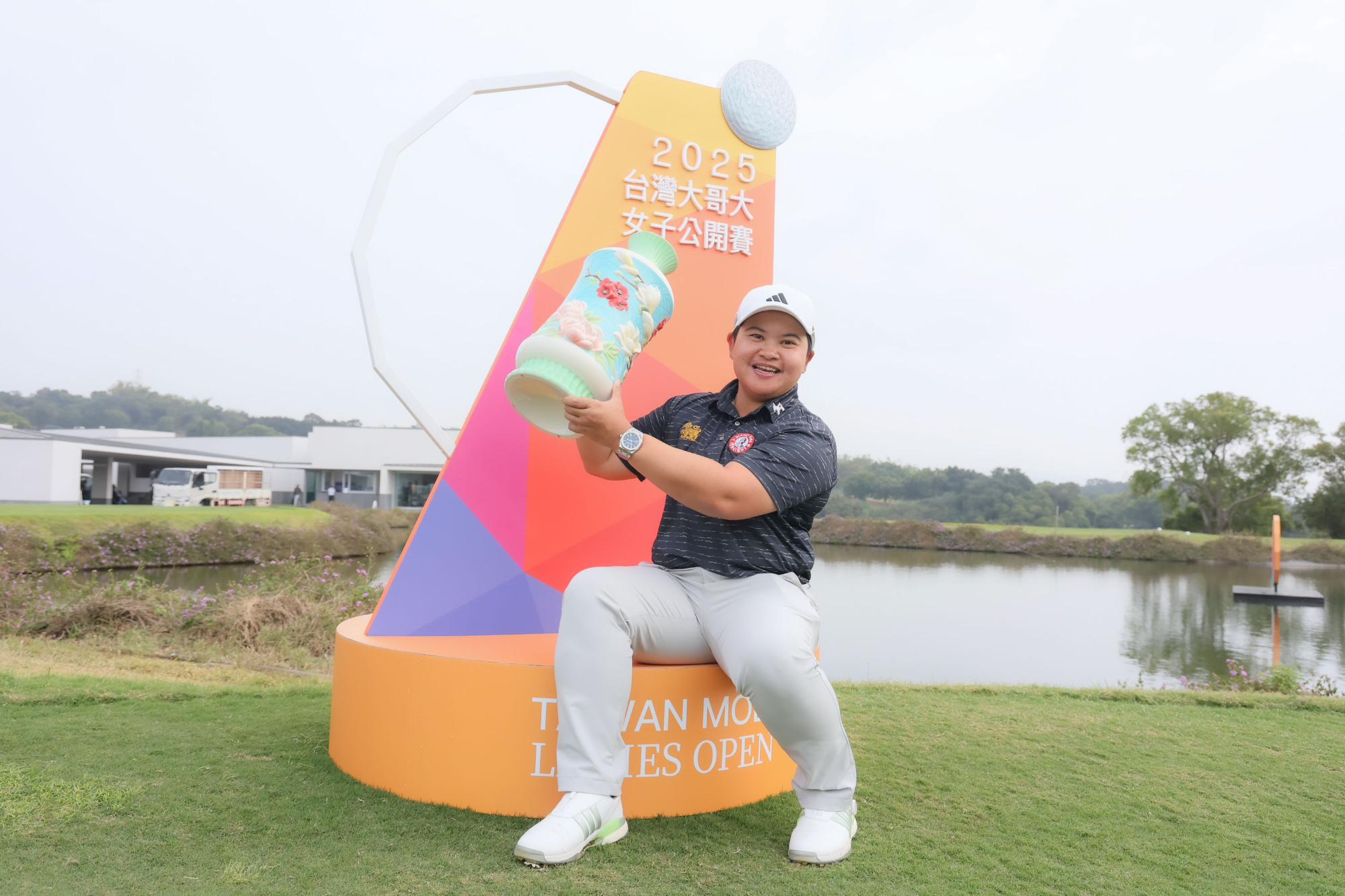 태국 <b>콩끄라판</b>, KLPGA <b>드림 윈터투어</b> 대만 대회 우승...정슬기 1타 차 2위