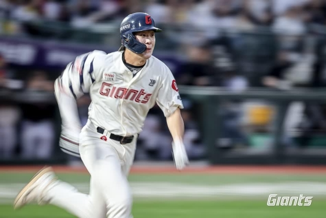 '롯데 팀 타격 살릴 핵심 변수 나승엽, 일본서 스윙 메커니즘 재정비