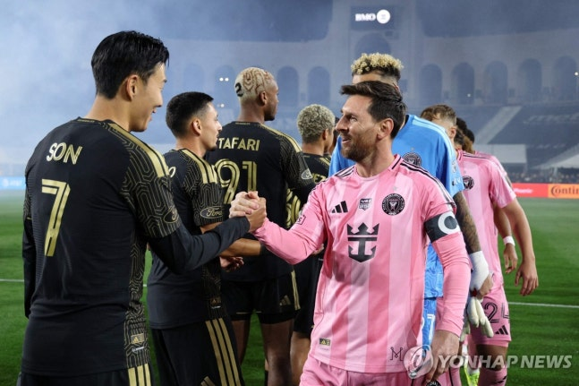 MLS "메시 심판실 무단 침입 의혹, 규정 위반 없어"…징계 없다