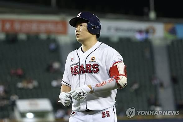"4타석 5구가 뭔가?" 두산 팬들, 42억 주장 <b>양의지</b>에 분노 폭발 "차라리...