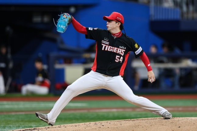 '<b>양현종 11승</b>·박재현 역전포' KIA, SSG 5-2 제압...3연패 탈출