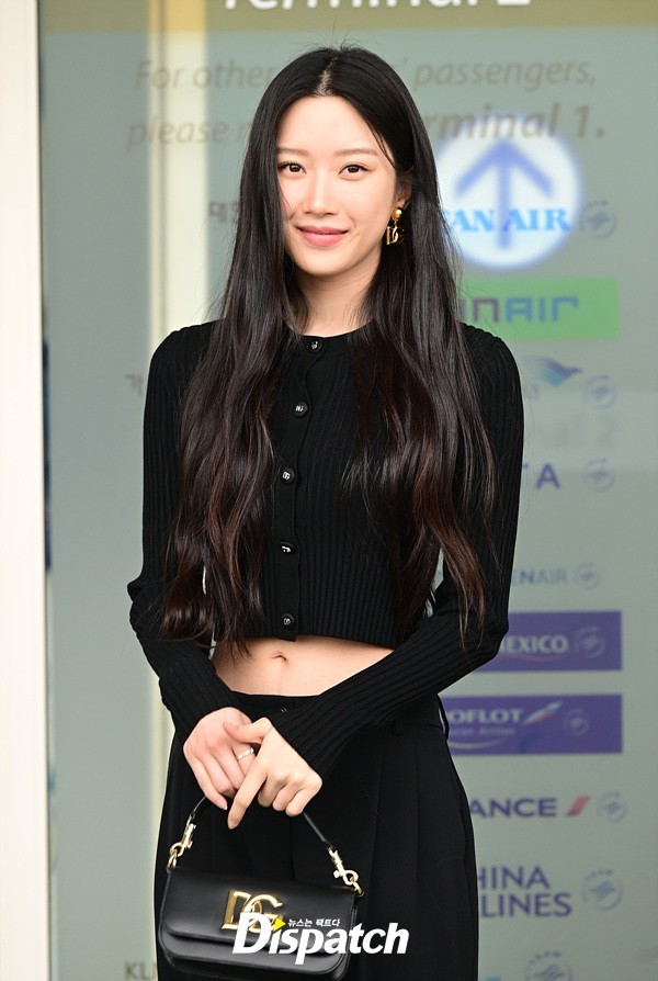 <b>문가영</b>, 이화의료원 1억 <b>기부</b>…산문집 수익금 여성병원 후원