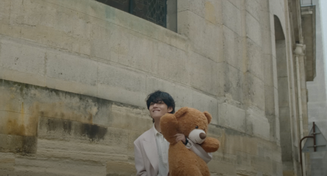 BTS V and Park Hyo-shin's duet music video has been released!!