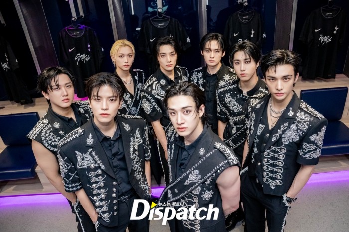 k*6様 straykids ストレイキッズ ナイキ トッテナム コラボ スキズ k*6様 straykids ストレイキッズ ナイキ トッテナム コラボ