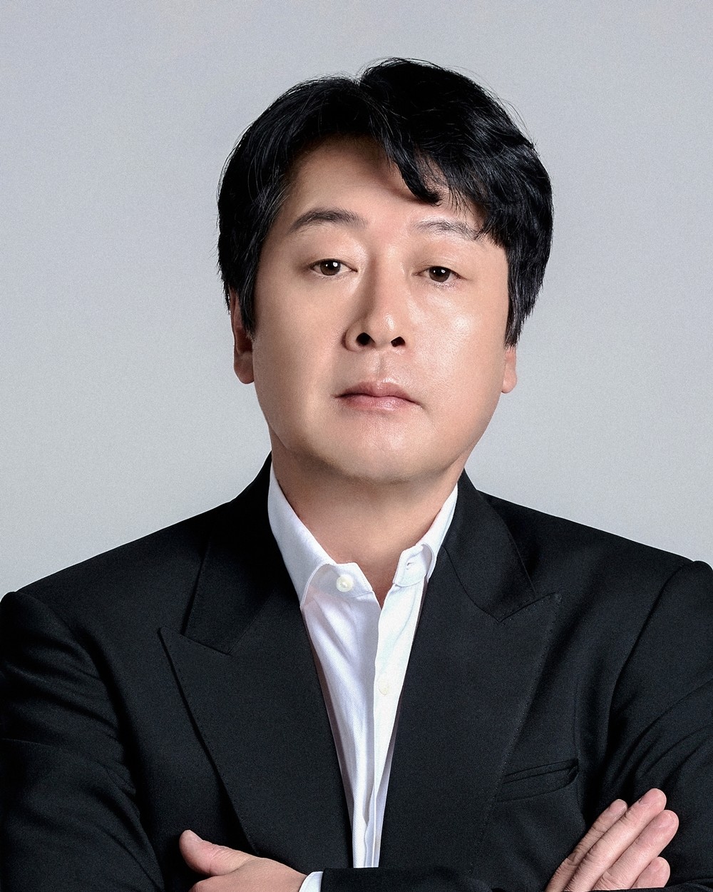 <b>김윤석</b>, <b>HB엔터 전속계약</b>…"든든한 동반자 되겠다"