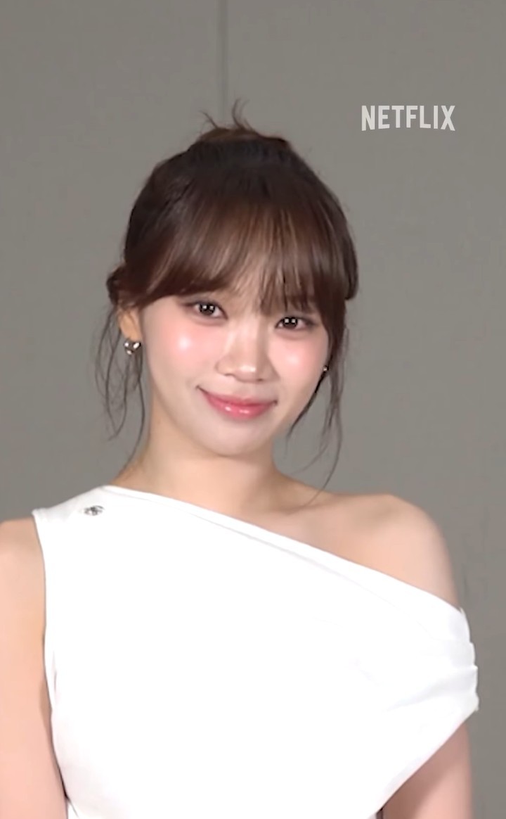 '<b>르세라핌</b>' <b>김채원</b>, 넷플 협업…日 드라마 <b>OST</b> '고백' 가창