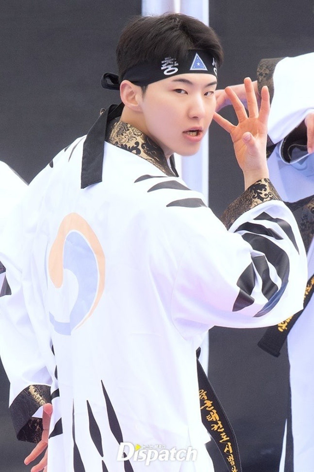 <b>호시</b>, <b>전방십자인대 파열</b>…'태권도시범대' 행사 불참