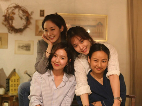 <b>핑클</b>, <b>완전체</b>로 돌아온다…21년 만에 <b>컴백</b> 확정