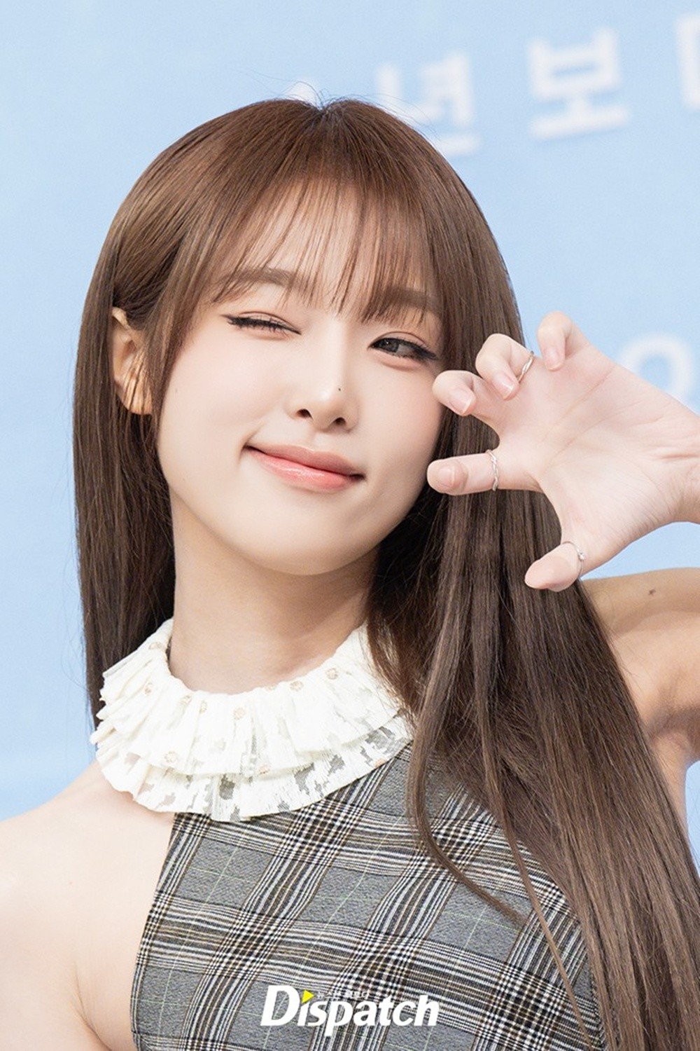 <b>최예나</b>, 10월 2일 컴백…싱글 '<b>보기 드문 여자</b>' 발매