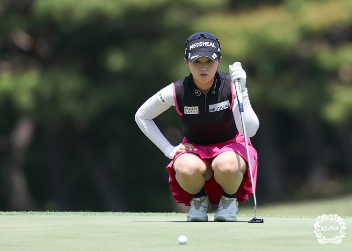 박현경 '1위→5위' 고지원 '8위→2위' 뒤바뀐 순위…일본 女골프 최고 상...