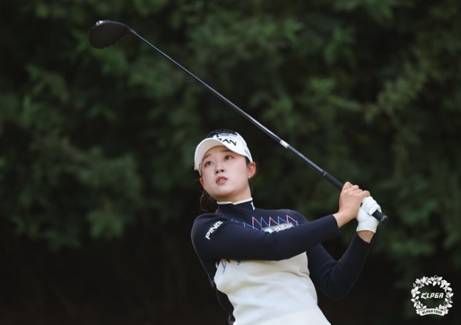 단독 선두에 나선 마서영. 사진 제공=KLPGA